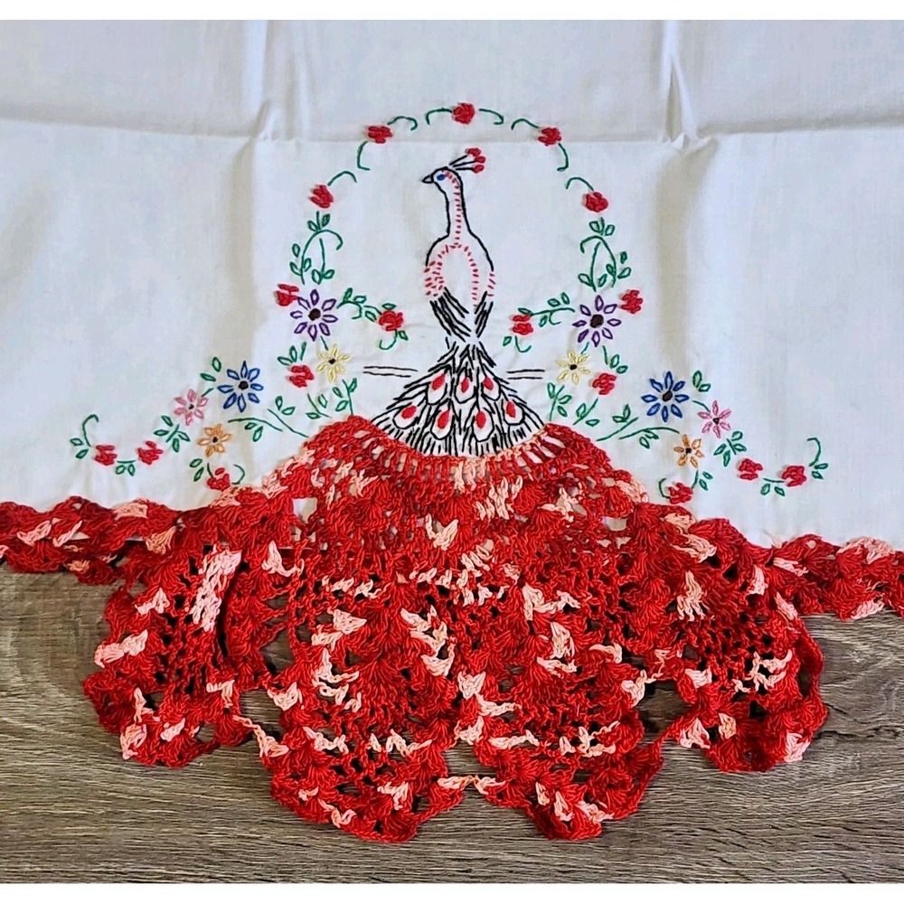 Lot Of 2 Rare VTG Pillowcases Peacock Red Bird Multicolor Crocheted 31"x20.5"